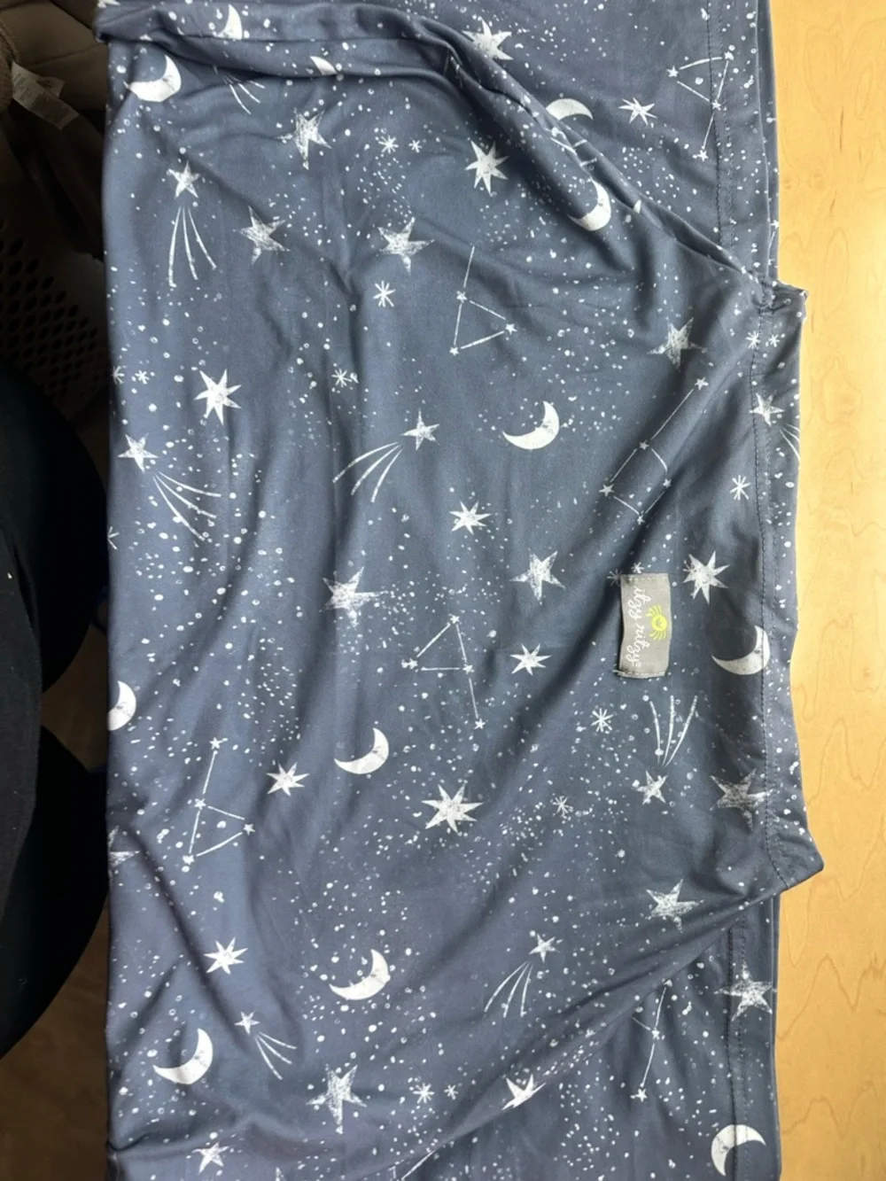 Blue Space Nursing Cover for Baby Car Seats  not the same of the picture For ref